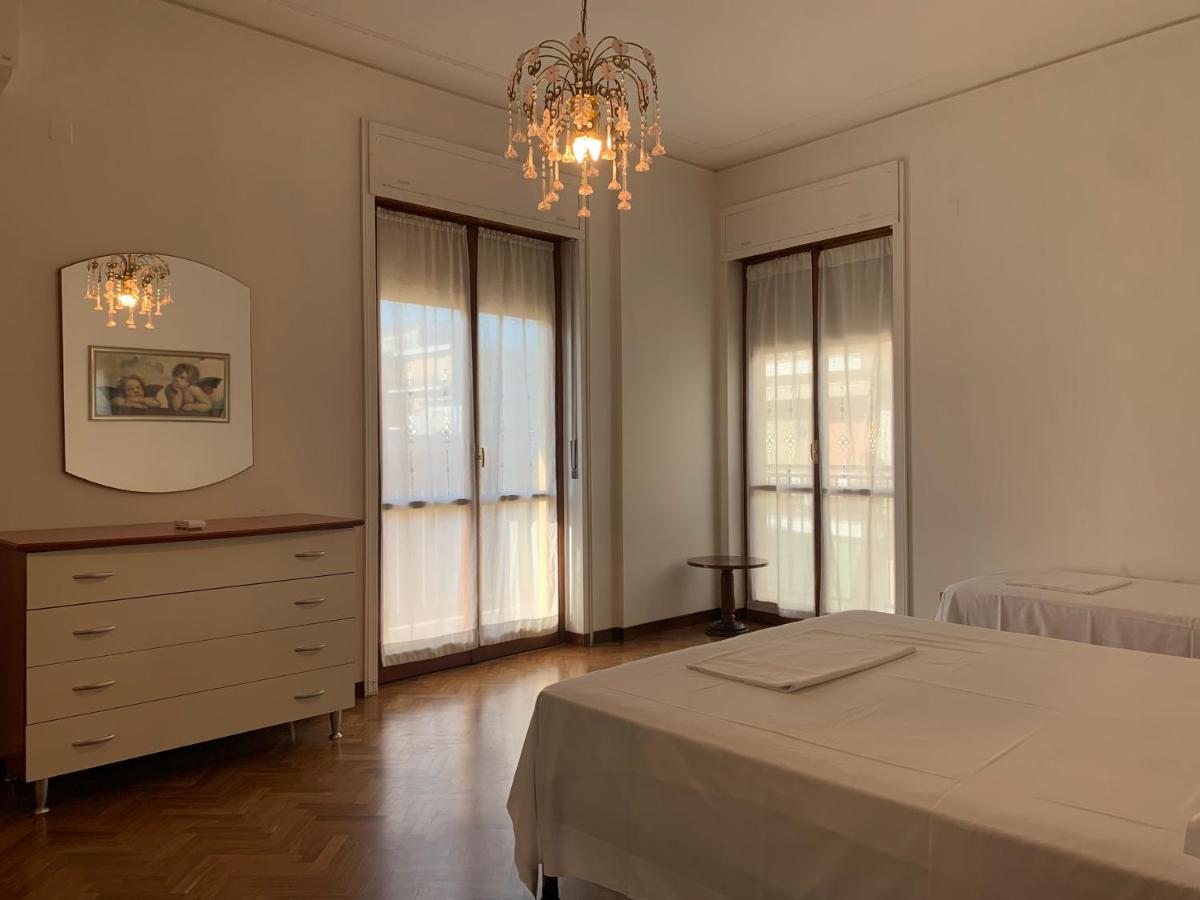 Spazioso Appartamento In Centro Citta San Benedetto del Tronto Buitenkant foto