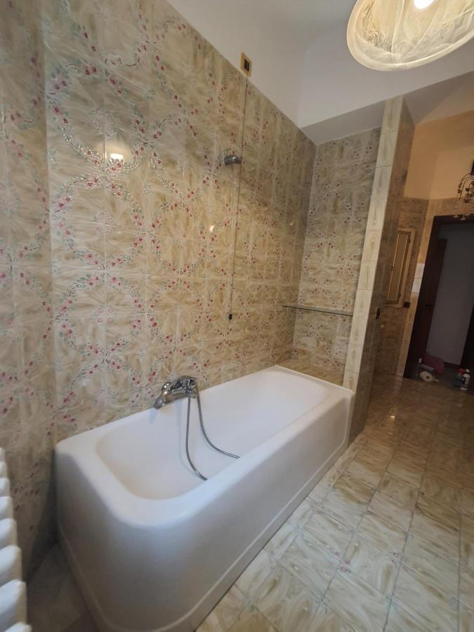 Spazioso Appartamento In Centro Citta San Benedetto del Tronto Buitenkant foto