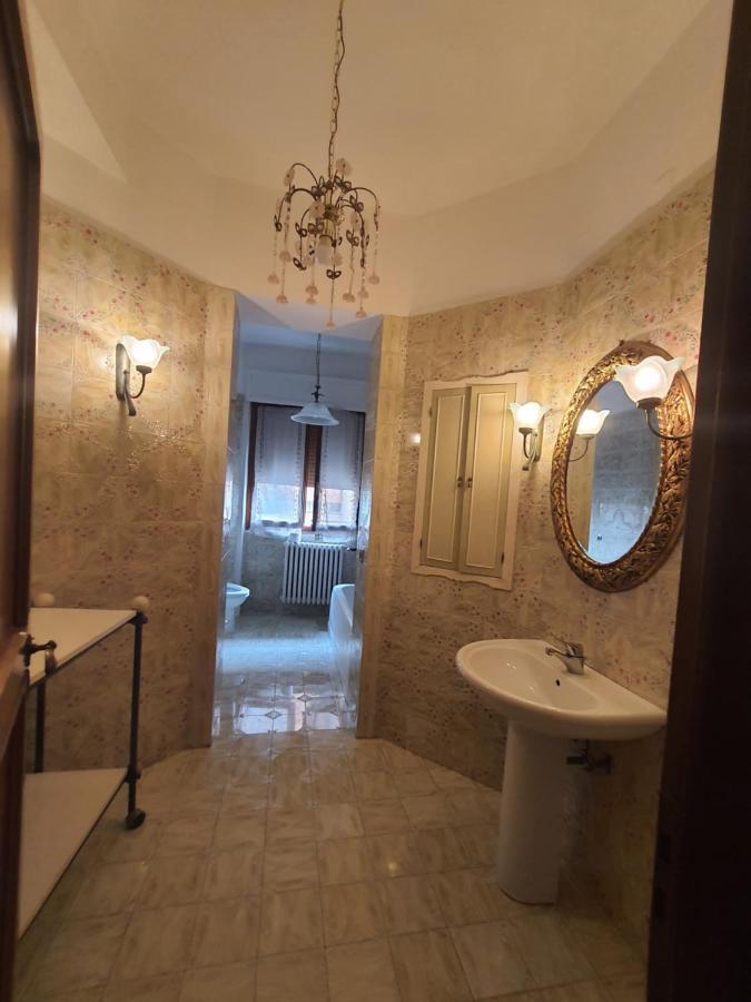 Spazioso Appartamento In Centro Citta San Benedetto del Tronto Buitenkant foto